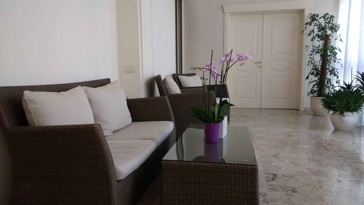 Hotel San Lorenzo Pegognaga Buitenkant foto