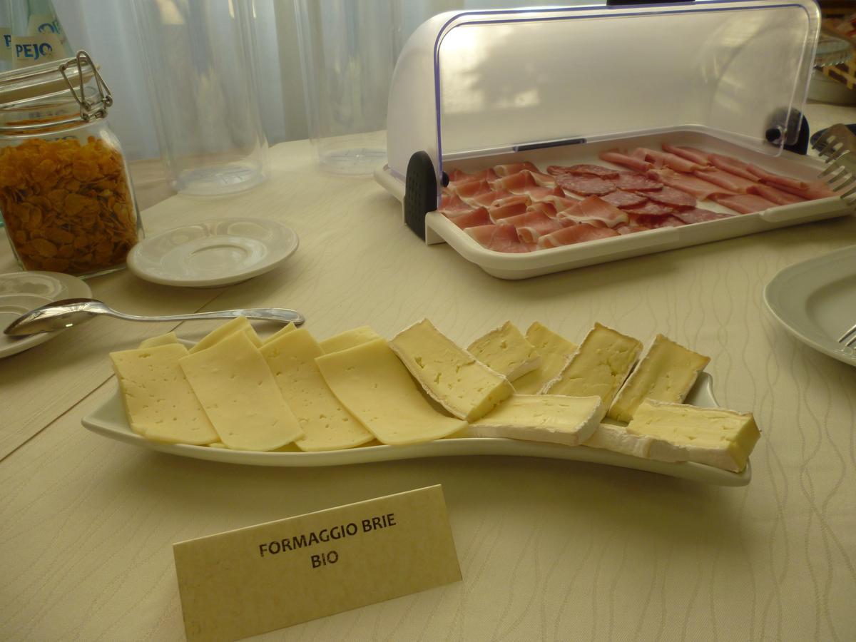 Hotel San Lorenzo Pegognaga Buitenkant foto